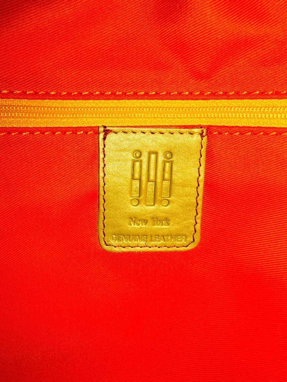 ili New York Genuine Leather Color block Tote with Pouch NEW
